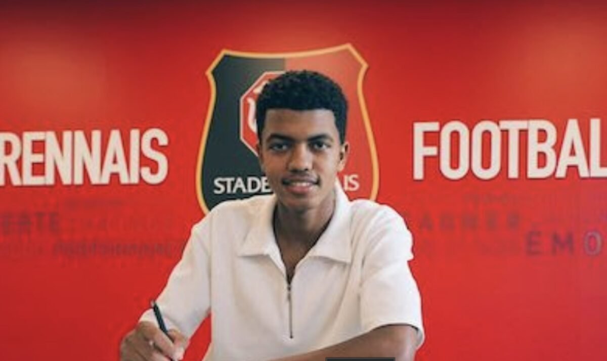 Abdelhamid Ait Boudlal signe au Stade Rennais